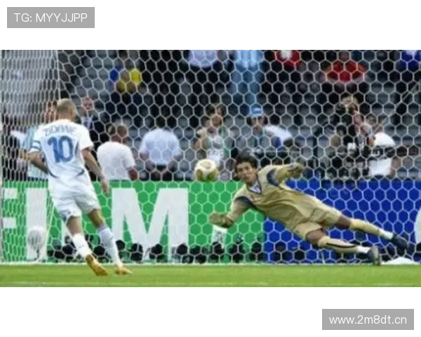 勺子点球上演神奇扑点庆祝 勺子点球上演神奇扑点庆祝